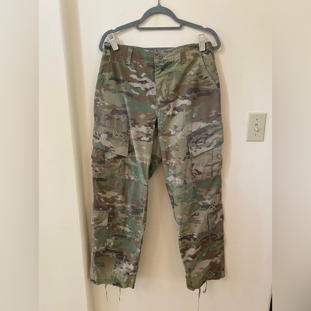 Authentic U.S. Army OCP Scorpion W2 Combat Trousers Pants Small Short Thrashed